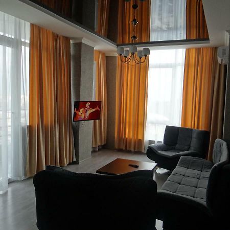 Apartment Abuseridze 5A バトゥーミ エクステリア 写真