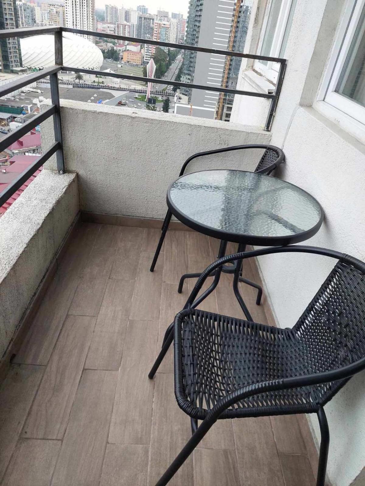 Apartment Abuseridze 5A バトゥーミ エクステリア 写真