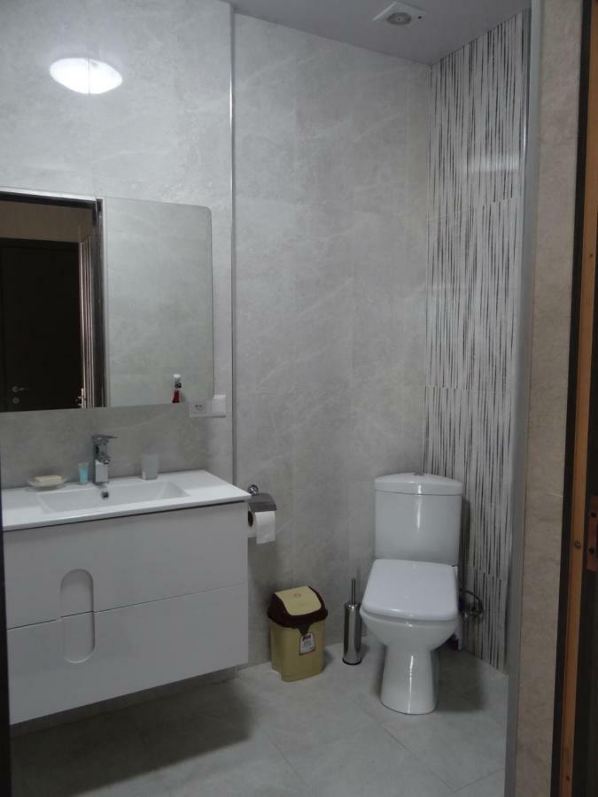 Apartment Abuseridze 5A バトゥーミ エクステリア 写真